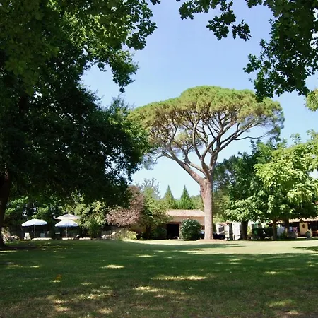 別荘 Les Quatre Chenes