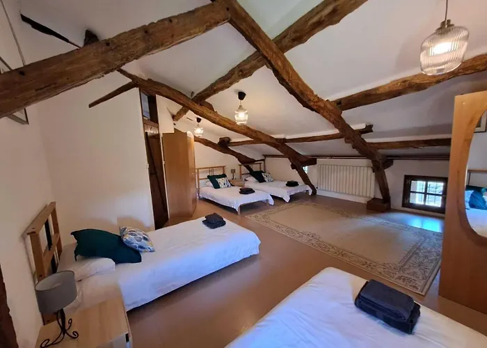 Les Quatre Chenes Le Fleix